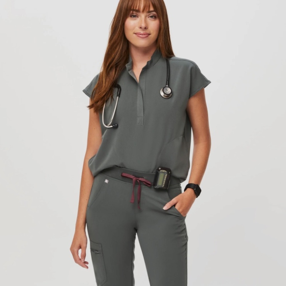 Figs scrubs set